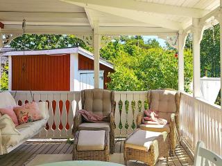 4 star holiday home in TJÖRN - Almösund - 8