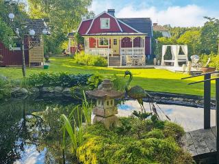 4 star holiday home in TJÖRN - Almösund - 6
