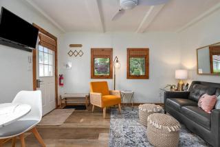 2min walk Downtown - Outdoor Patio - Pet Friendly - Saugatuck - 0