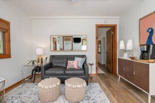 2min walk Downtown - Outdoor Patio - Pet Friendly - 5