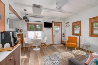 2min walk Downtown - Outdoor Patio - Pet Friendly - Saugatuck - 2