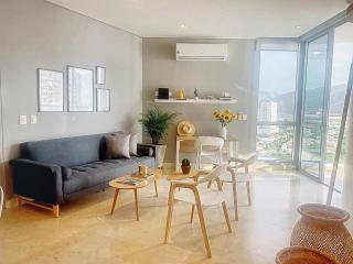 Grand Marina Oceanview Apartments by Xarm Apartments - 9