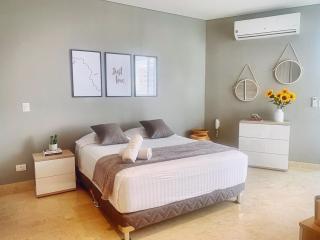 Grand Marina Oceanview Apartments by Xarm Apartments - 8