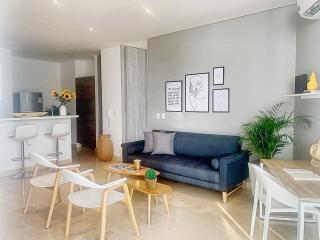 Grand Marina Oceanview Apartments by Xarm Apartments - 7