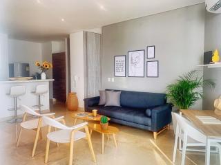 Grand Marina Oceanview Apartments by Xarm Apartments - 5