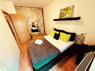 Apartman Azra - Usje - 2