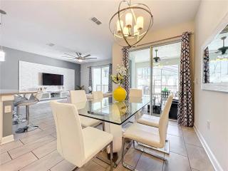 Stunning 5Bd with Pool at Storey Lake 5019 - Kissimmee - 5