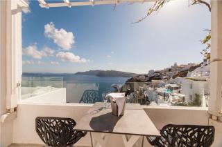 Breathtaking Santorini Suite Broccos Suite 1 Bedroom Min, Children Age 12 Years Private Furnished Balcony With Hot Tub Overlooking The Sea , - Oia - 6