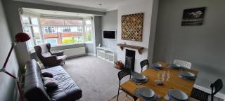Beautiful 2 bed flat with parking and small pets allowed - Goring by Sea - 7