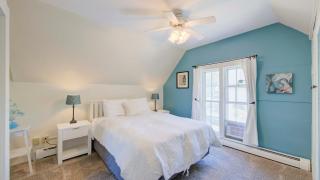 Blue Iris House - 5 Beds Walking Distance to Beach - Lake City - 0