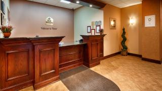 Best Western PLUS Victor Inn & Suites - 9