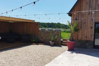 Chalet industriel avec filet et spa - 7