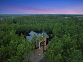 Wild Mountain Honey 4BR 4BA 1k Deck Oasis - Broken Bow - 5