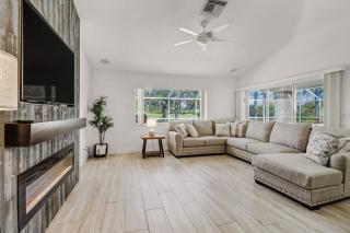Spacious Luxury Home with Heated Pool and Hot Tub - 3