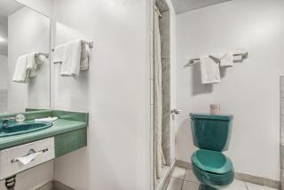 Motel 6-Windsor, ON - 8