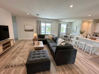 Cape Coral-Ft Myers Waterfront Four Bedroom Home - Cape Coral - 3