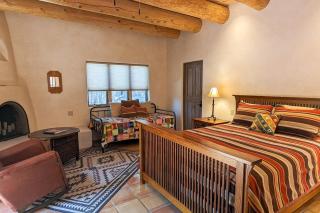 Casa del Sueños - Taos - 1
