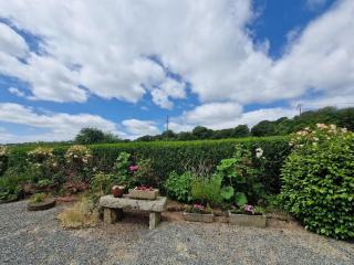 Holiday home in the countryside near the beach - Guerlesquin - 1