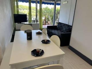 Appartement avec Piscine, Terrasse et Climatisation - 5 Couchages - Grau-du-Roi - FR-1-250-290 - Le Grau-du-Roi - 4