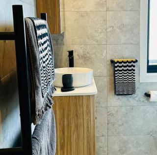 Stylish Mountain Studio - 2