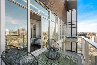 Studio Just Steps from Stampede Park, Luxury Living - Calgary - 1
