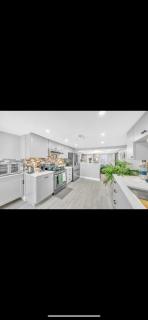 3 bedroom 4bed 2bath Cozy retreat with large backyard - 7