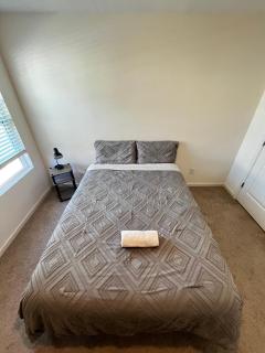 Peaceful room in new house in Raleigh Downtown Area - 0