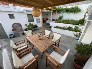 Tsanis Guest House - Skiathos Chora - 0