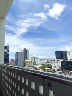 BUDGET RENTAL UNIT near Ayala Center Cebu - 1