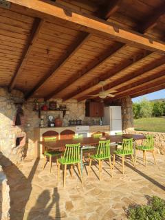 Villa AVRA - Drama - 7