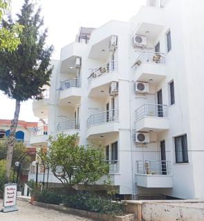 Golden Beach Hotel - 7