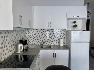 Magical View Apartment - Saranda - 9