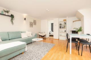 Pärnu Old Town Apartment with Patio - Pärnu - 5