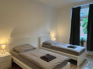 Three-bedroom apartment in Essen city center - - 6