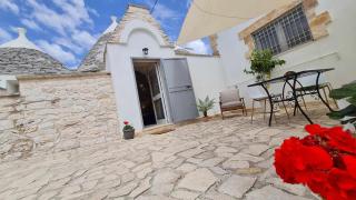 Trullo Serenità Retreat with relaxing pool area - 8