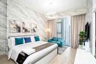 Escape24 Modern Apartment Bloom Tower Jumeirah Village Circle JVC Dubai - Dubai - 3