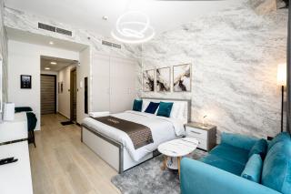 Escape24 Modern Apartment Bloom Tower Jumeirah Village Circle JVC Dubai - Dubai - 1