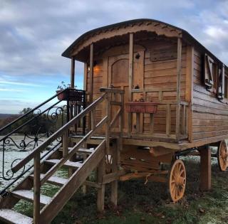 LA ROULOTTE Place Du Bonheur - 5