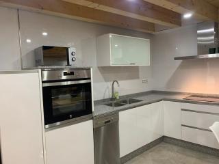 Casa reformada en el casco viejo de Baiona - Baiona - 4