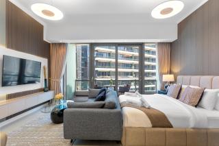 Stylish Studio with Premium Features in Marina - 1