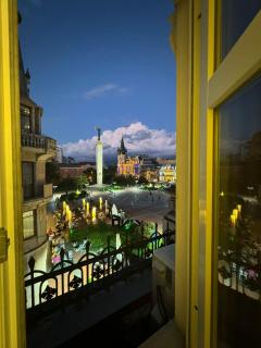 Rooms on Europe Square - Batumi - 9