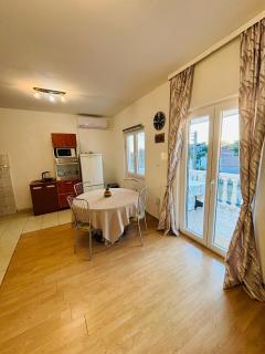 Marisala - Berth avalable, 20m from sea!! - Tribanj-Krušćica - 2