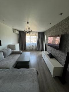 Apartament pe faleza 3 camere - Râmnicu Vâlcea - 0