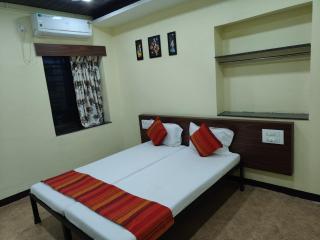 Hotel Bakul - Kolhapur - 1