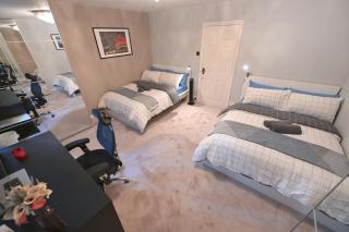 3 Bedroom House in Euston, Patio & BBQ - Londra - 7