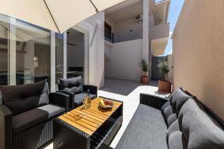 Find Your Haven in Morena Celeste Seaside Puntamika Apartments! - 1