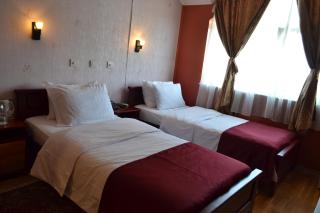 Hotel Super 8 - Skopje - 9