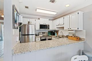 2-Bedroom Condo on Gulf Shores Beach w/Pool - 5