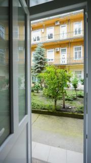 Instant Ruinbar Central Premium Apartment J - 8