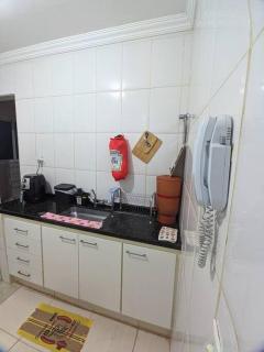 Quarto de Casal Bem Localizado Em apto Compartilhado AP 204 - Uberaba - 9